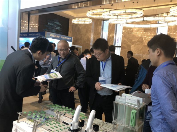 置恒電氣攜自主18新利正网電聯接產(chan) 品成功亮相中國智能電網學術研討會(hui) 