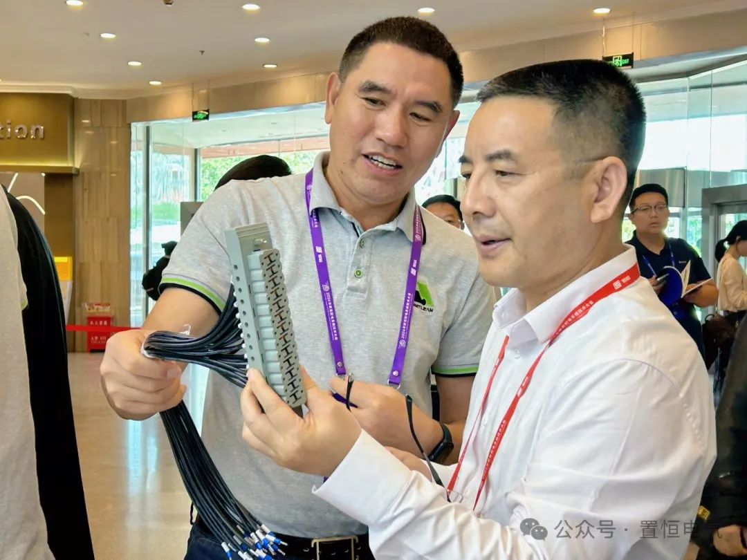 置恒姚總—為(wei) 行業(ye) 專(zhuan) 家介紹產(chan) 品